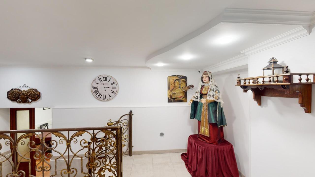 Aspar Boutique Hotel Yerevan Bagian luar foto