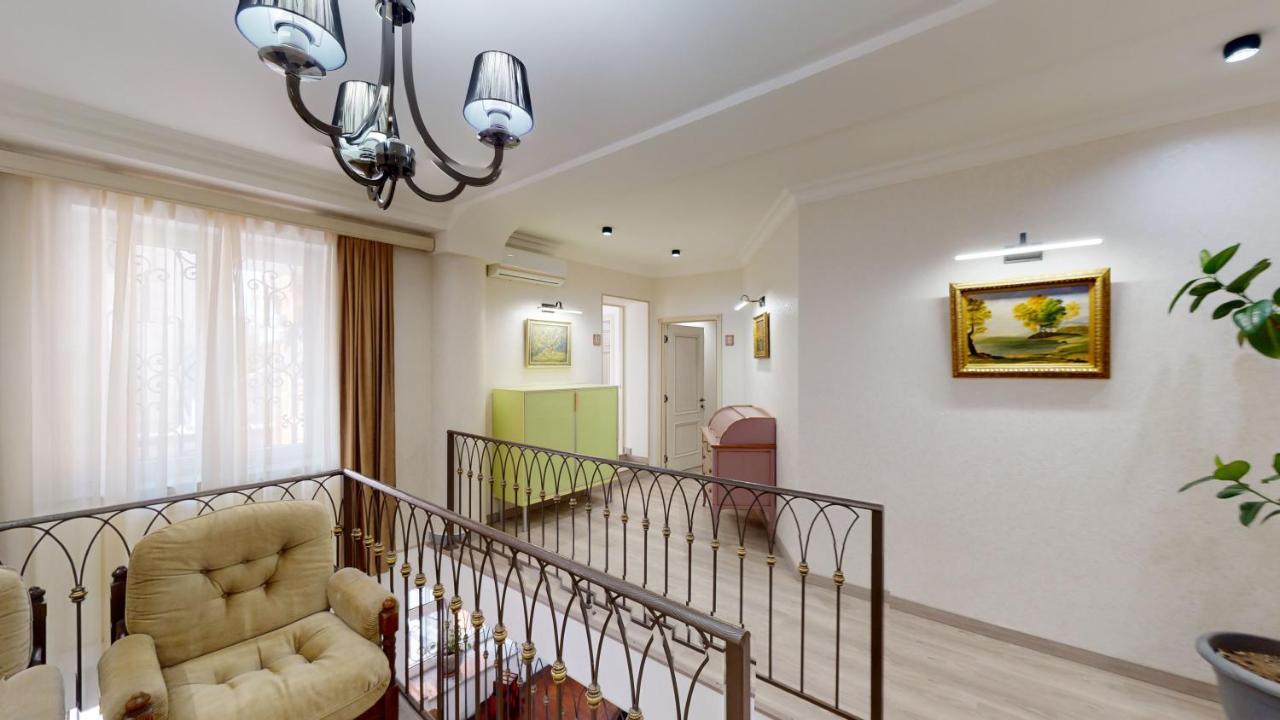 Aspar Boutique Hotel Yerevan Bagian luar foto