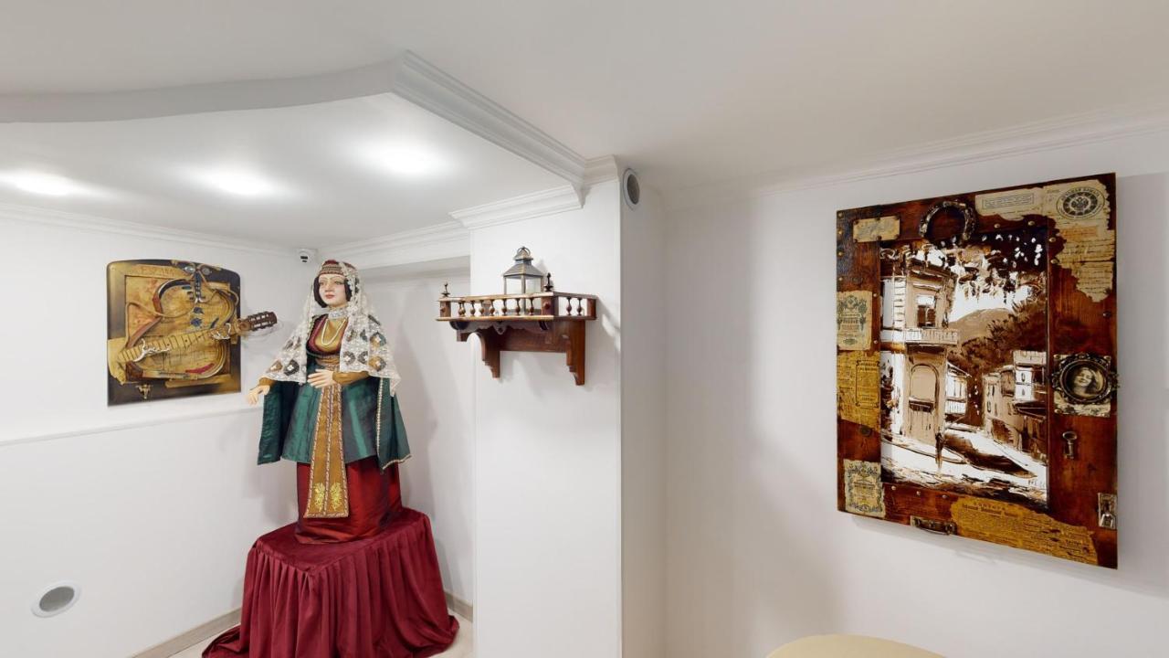 Aspar Boutique Hotel Yerevan Bagian luar foto