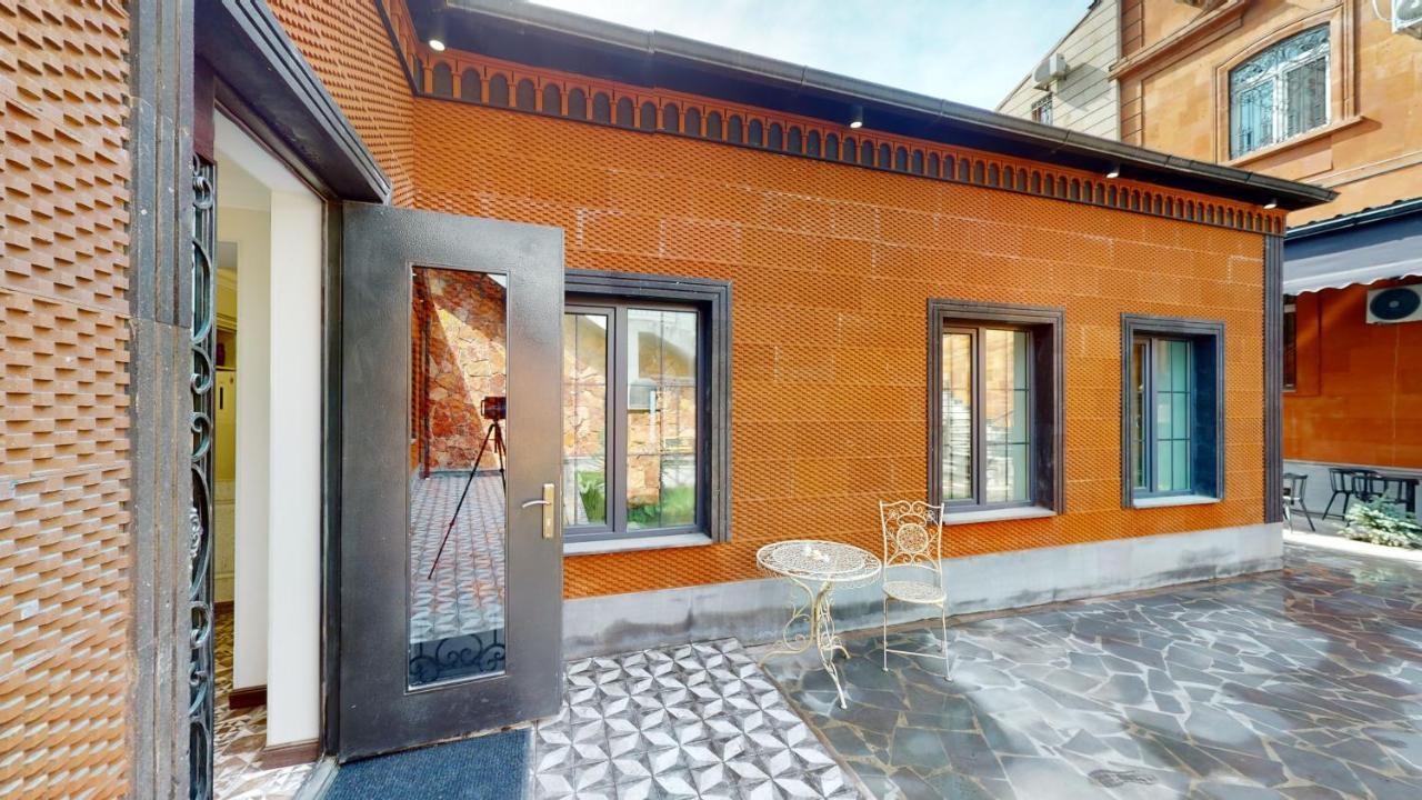 Aspar Boutique Hotel Yerevan Bagian luar foto