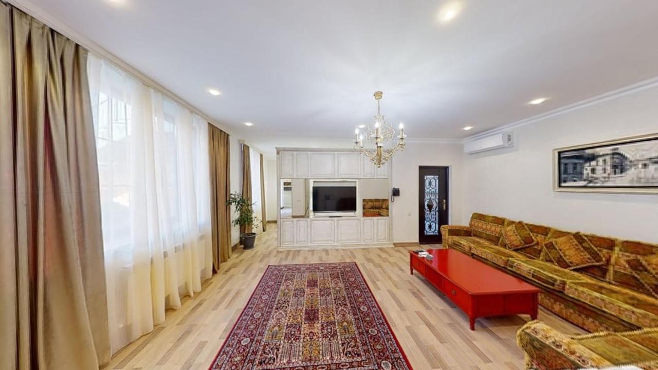 Aspar Boutique Hotel Yerevan Bagian luar foto