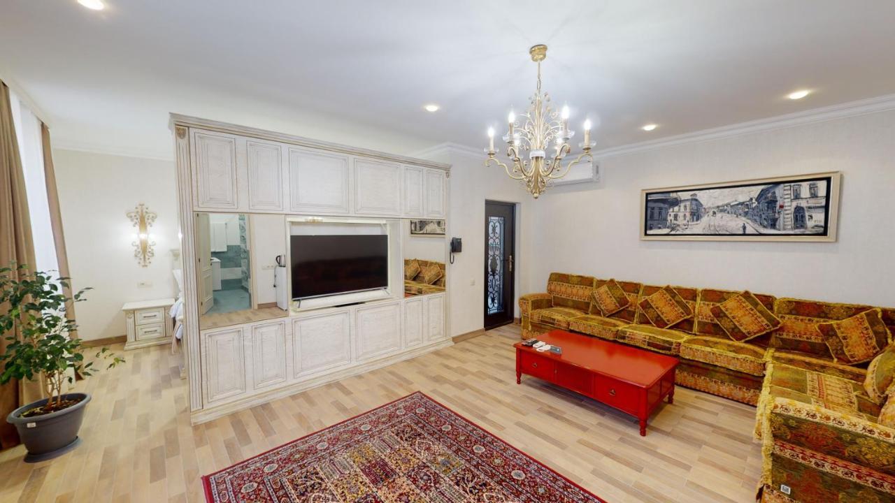 Aspar Boutique Hotel Yerevan Bagian luar foto